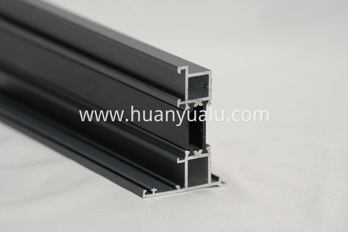 Thermal insulation profiles